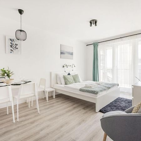 Modern Riverfront Apartment With Free Parking Budapest Extérieur photo