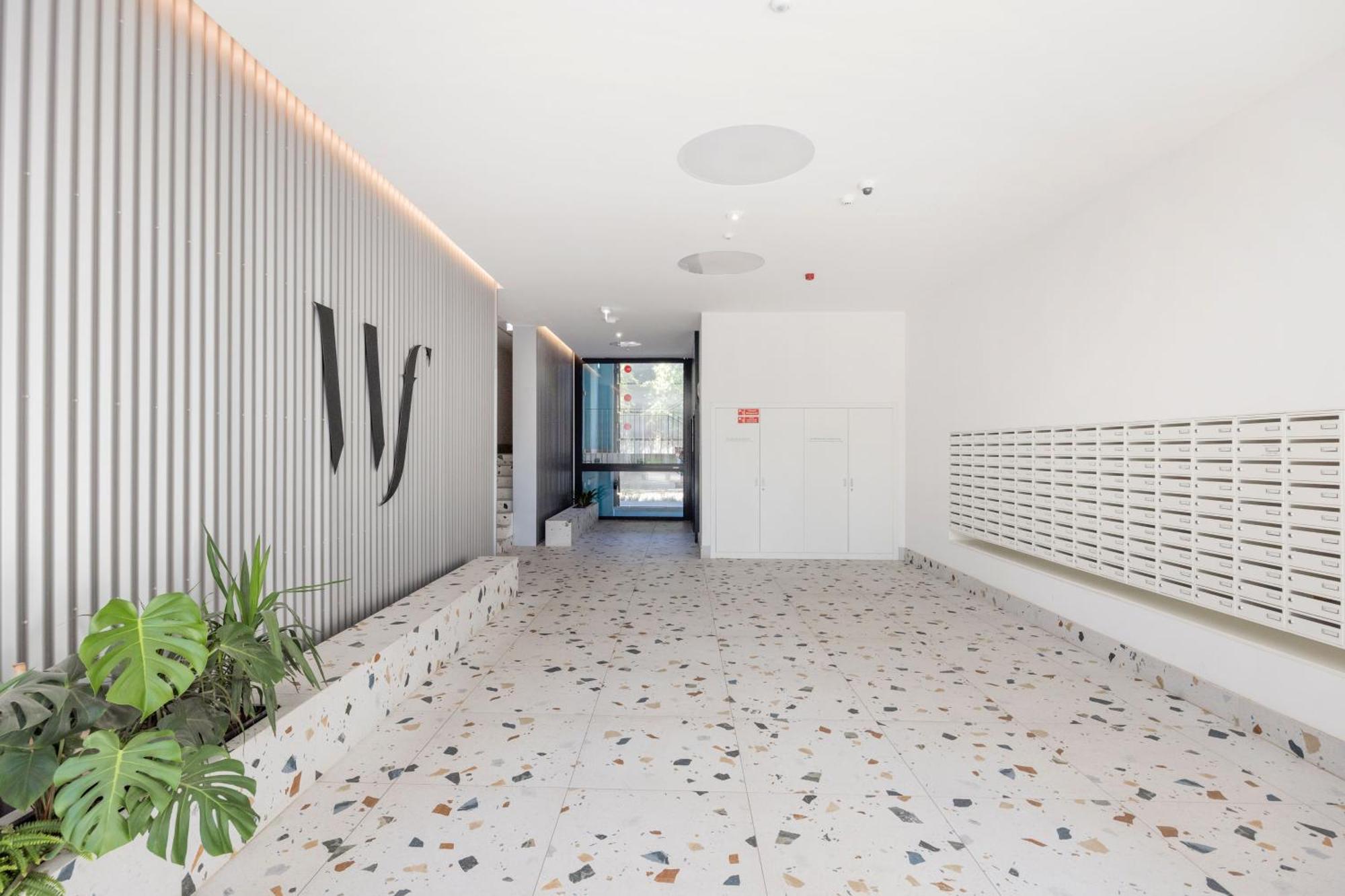 Modern Riverfront Apartment With Free Parking Budapest Extérieur photo